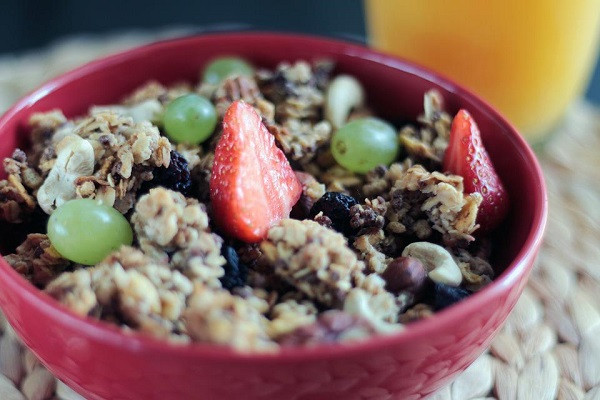 Ngũ cốc Granola mua ở đâu? 3 điểm mua nên trải nghiệm