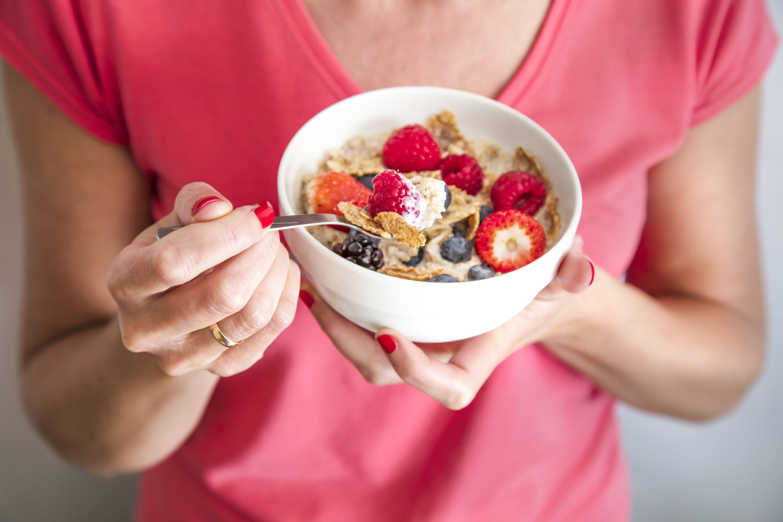 Bánh Granola là gì? – Có đúng là món bánh Granola ăn vặt giúp giảm cân?